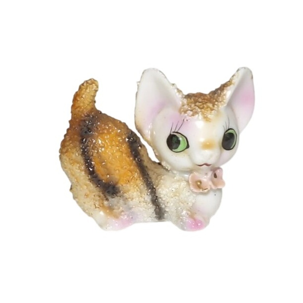 Vintage Japan Ceramic Spaghetti Cat Figurine Mid Century Kitsch Green Eyes Bow